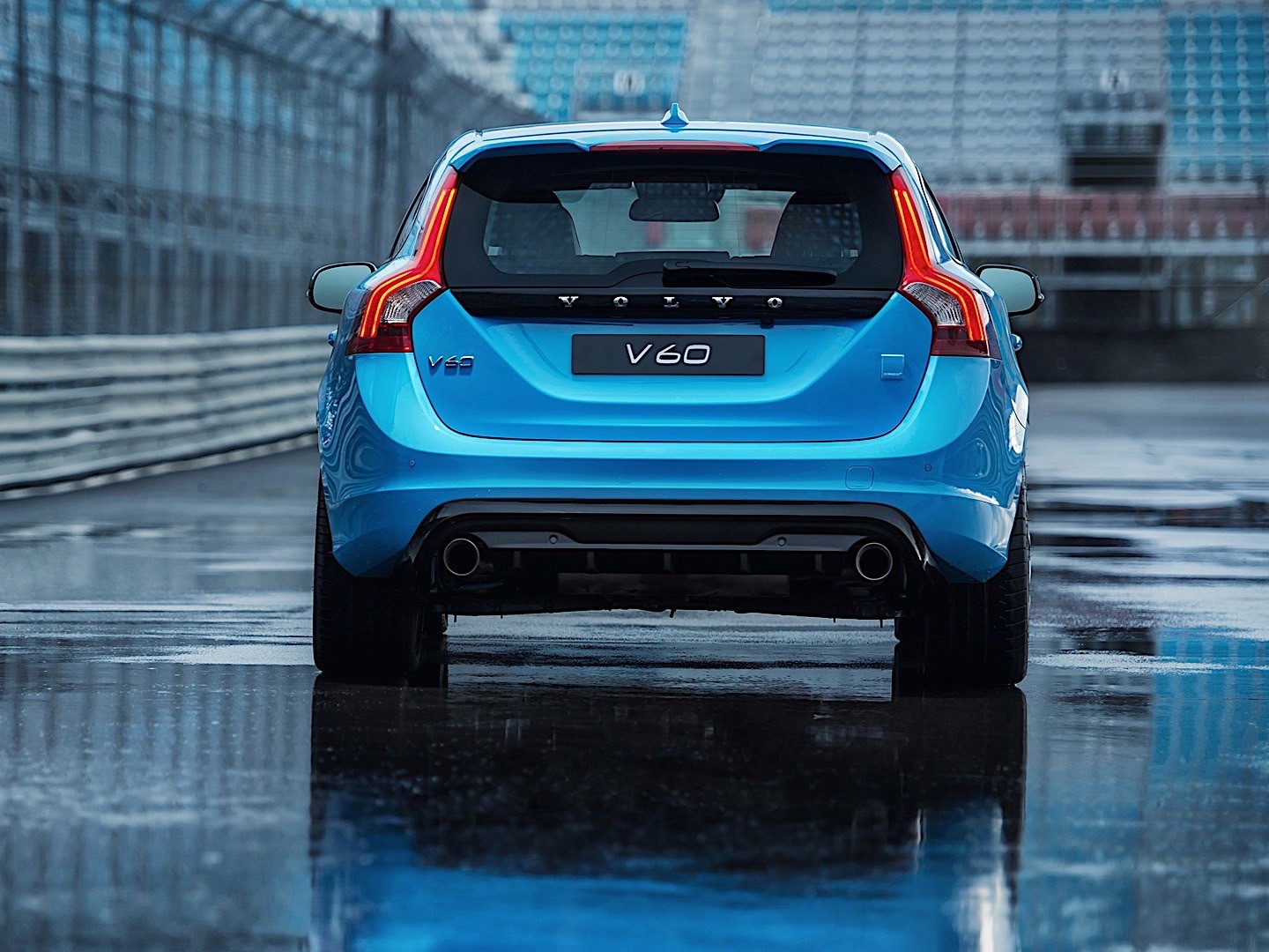 Volvo V60 Polestar photo 12