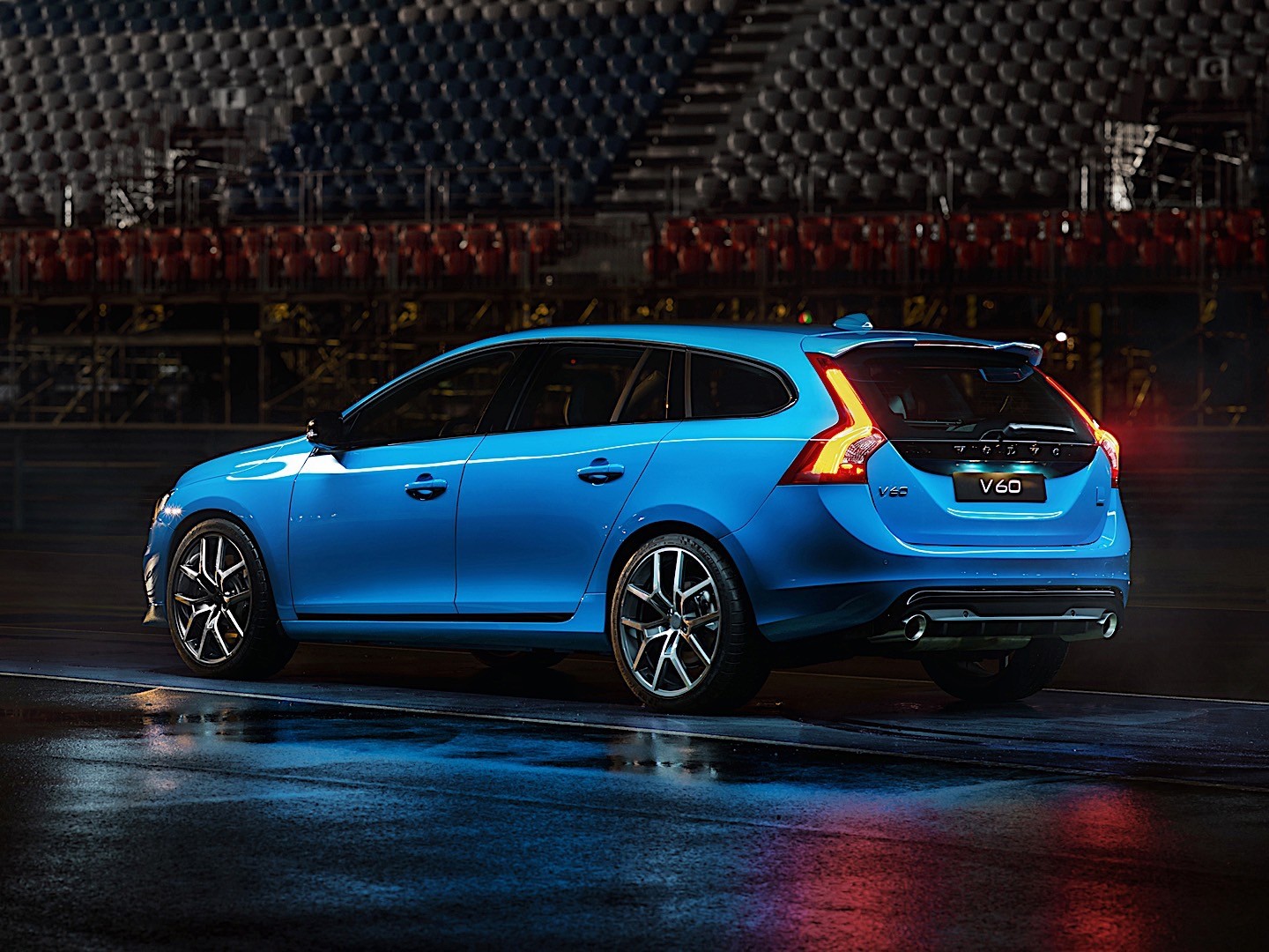 Volvo V60 Polestar photo 19