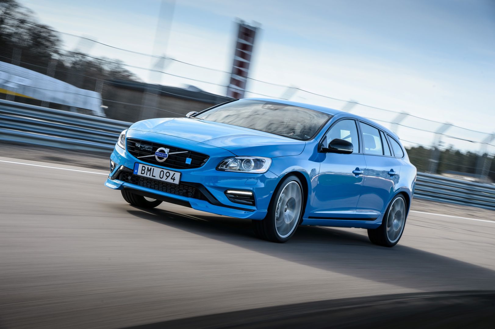 Volvo V60 Polestar photo 36