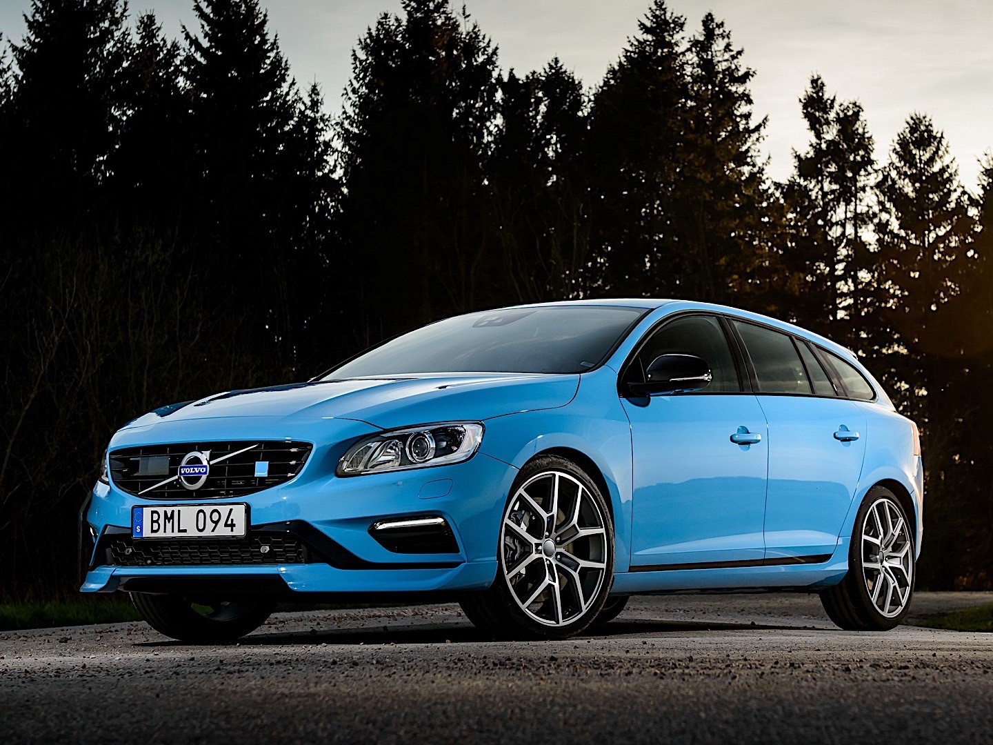 Volvo V60 Polestar photo 5