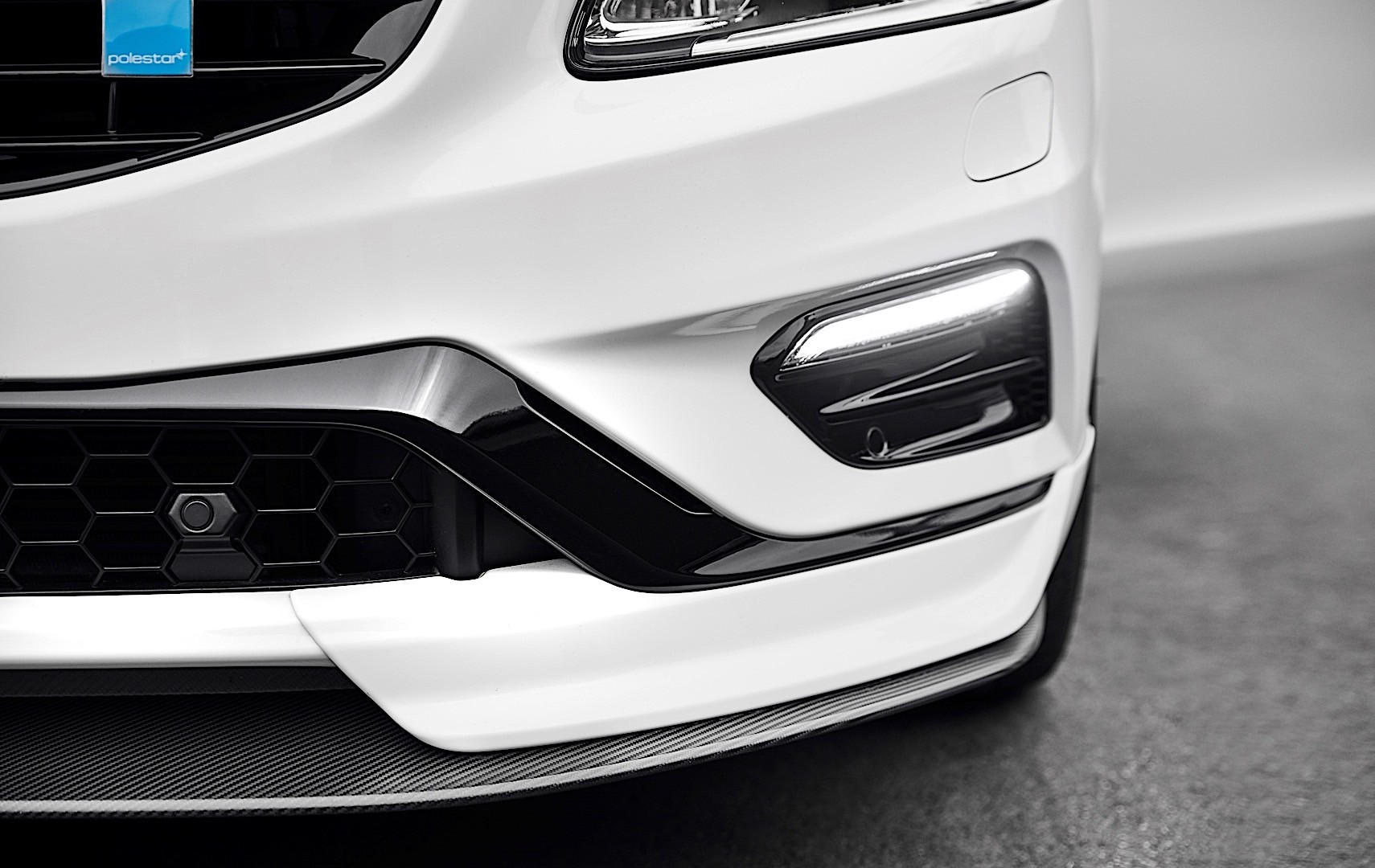 Volvo V60 Polestar photo 14