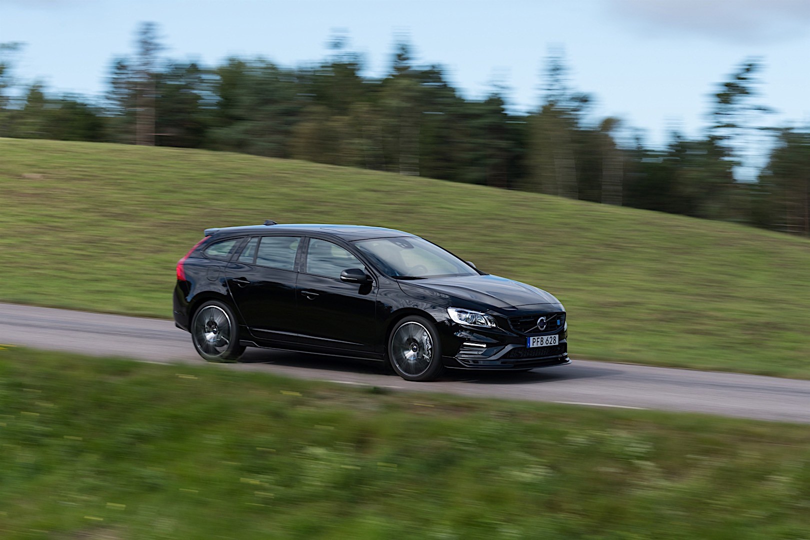 Volvo V60 Polestar photo 3