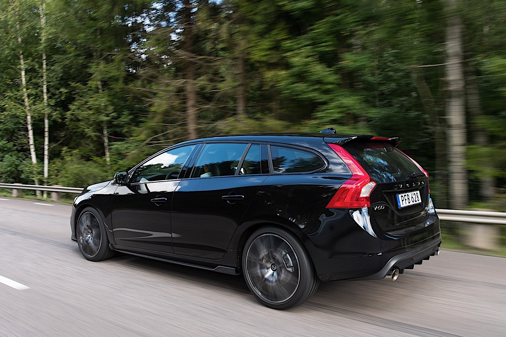 Volvo V60 Polestar photo 5
