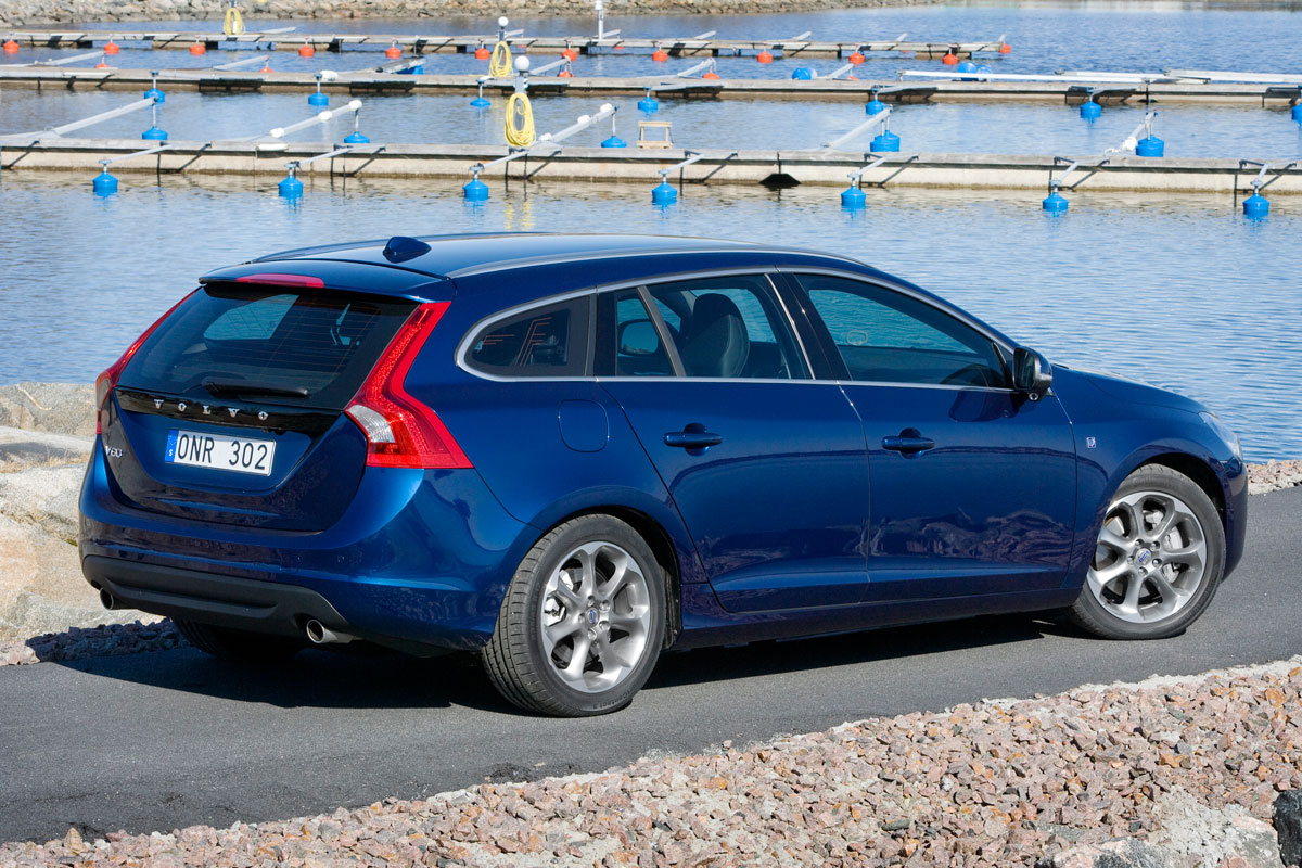 Volvo V60 photo 89