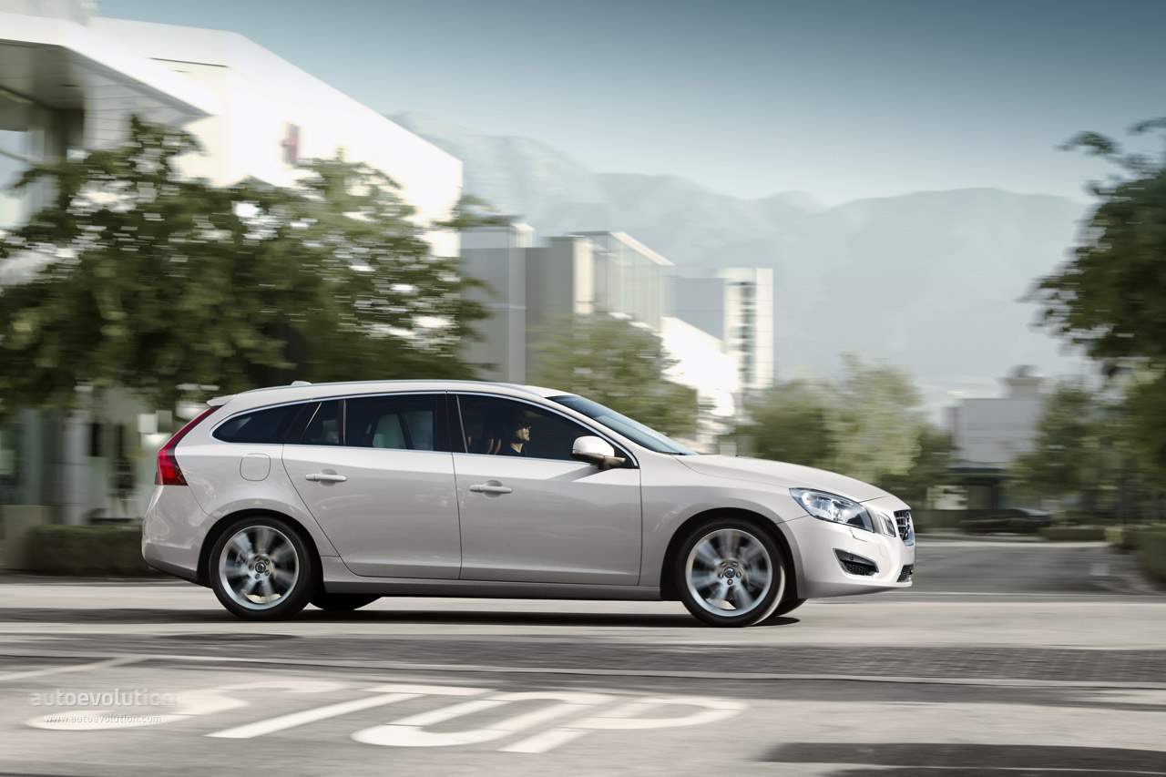Volvo V60 photo 14