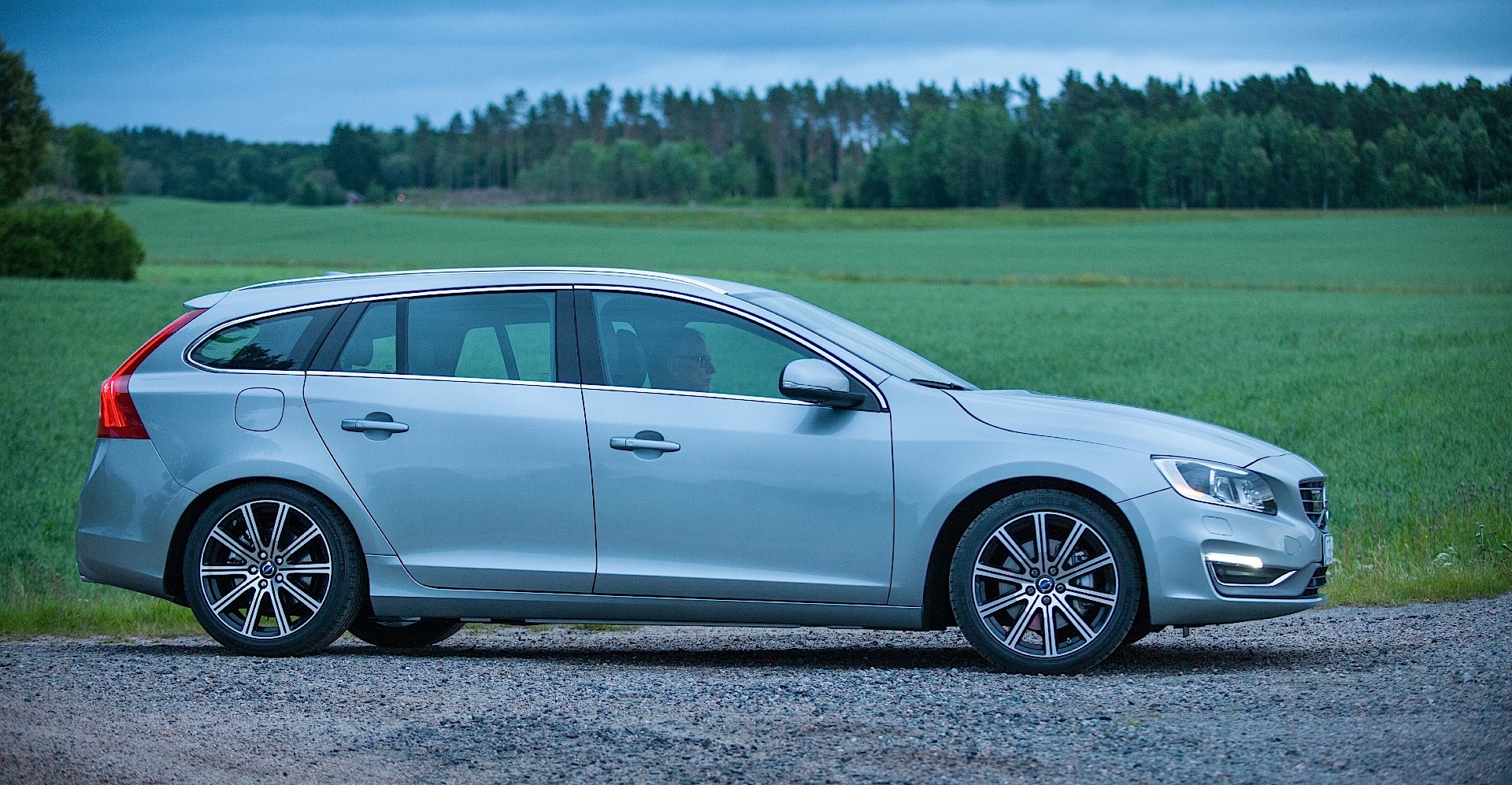 Volvo V60 photo 14