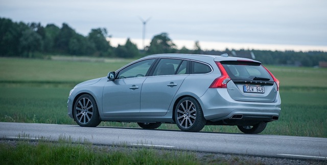 Volvo V60 photo 17