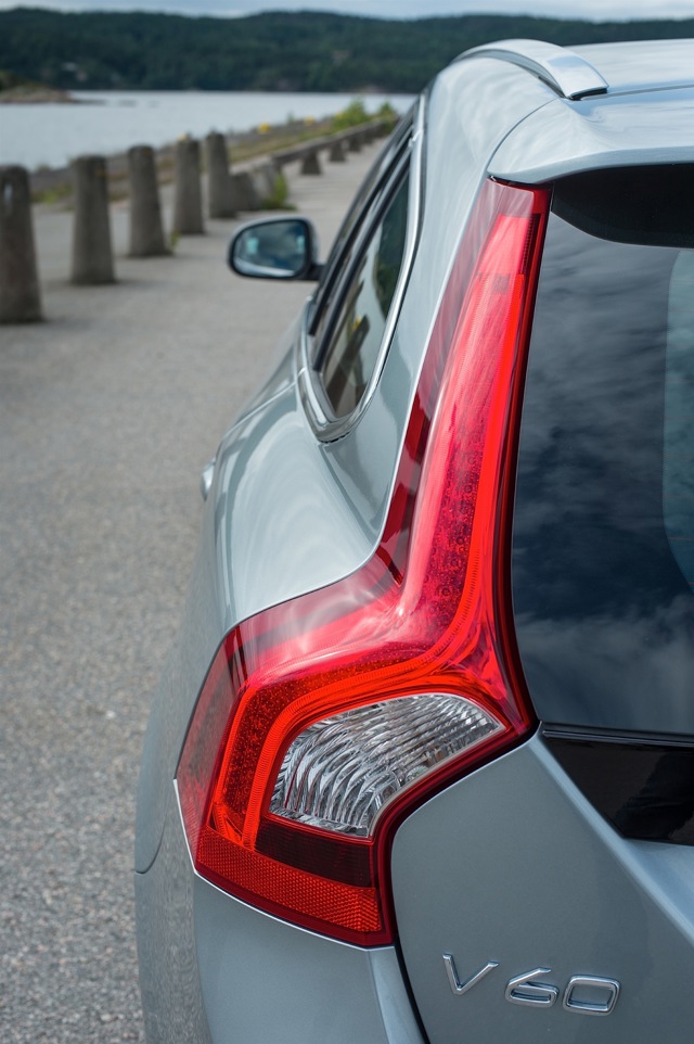 Volvo V60 photo 21