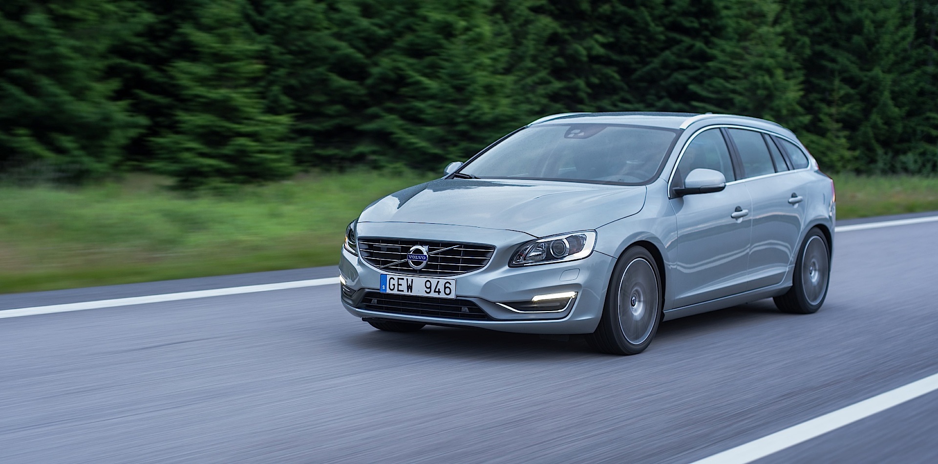 Volvo V60 photo 32