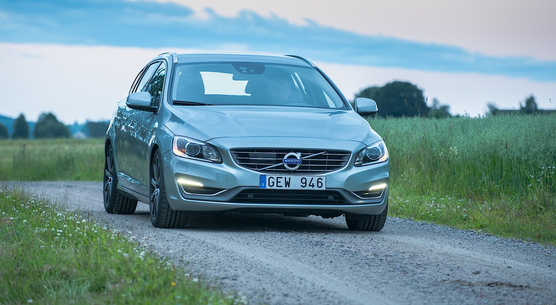 Volvo V60 photo 35