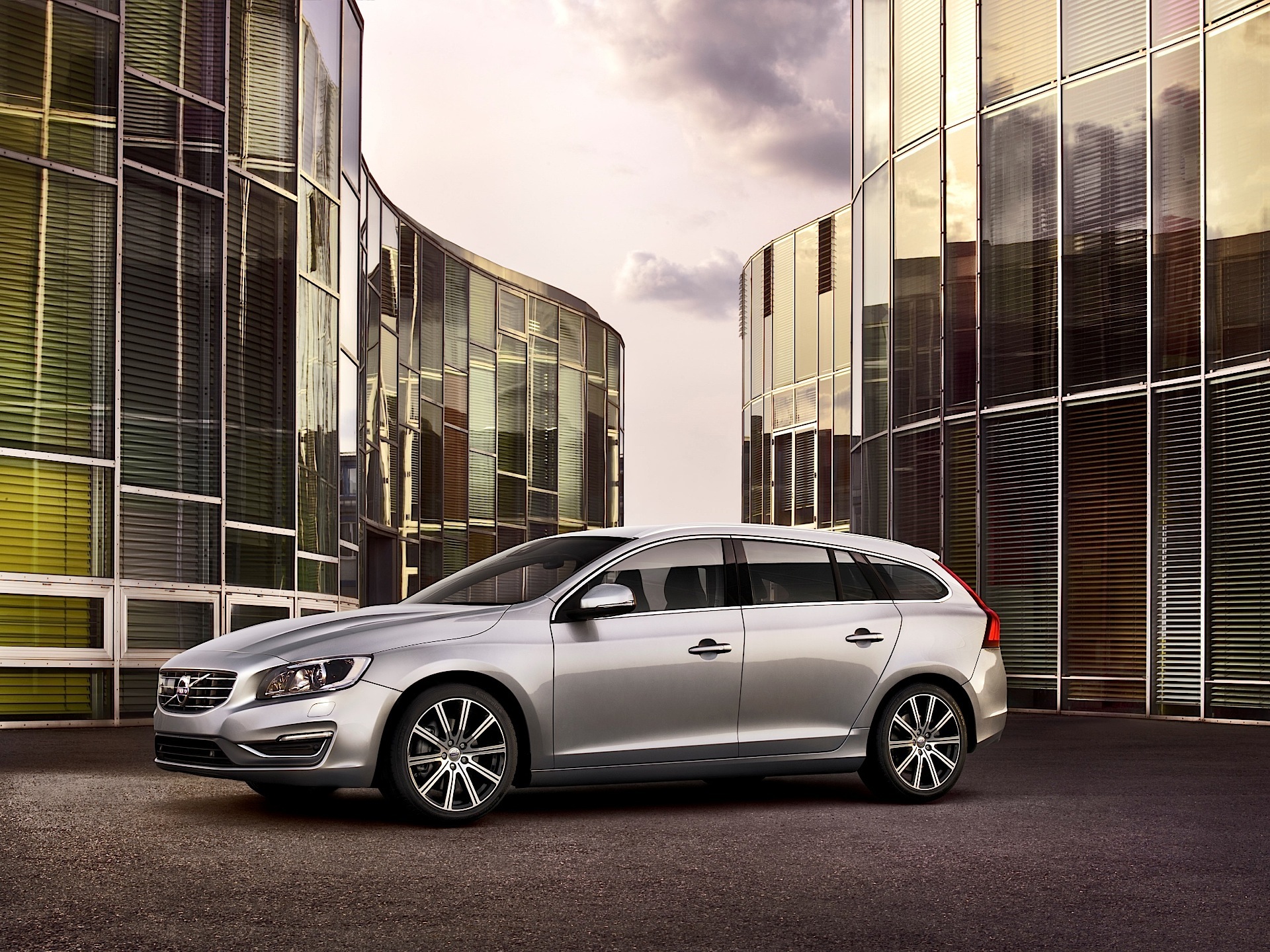 Volvo V60 photo 6