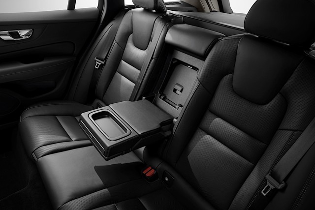 Volvo V60 photo 51