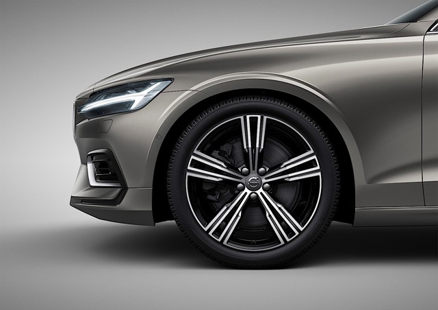 Volvo V60 photo 24