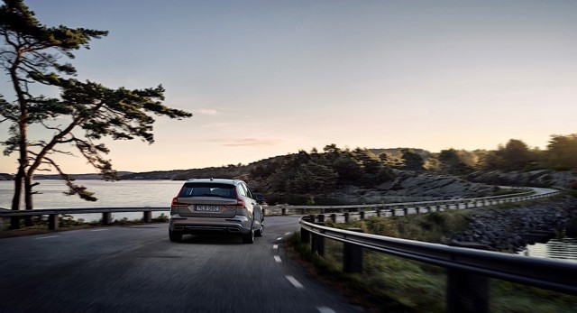 Volvo V60 photo 32