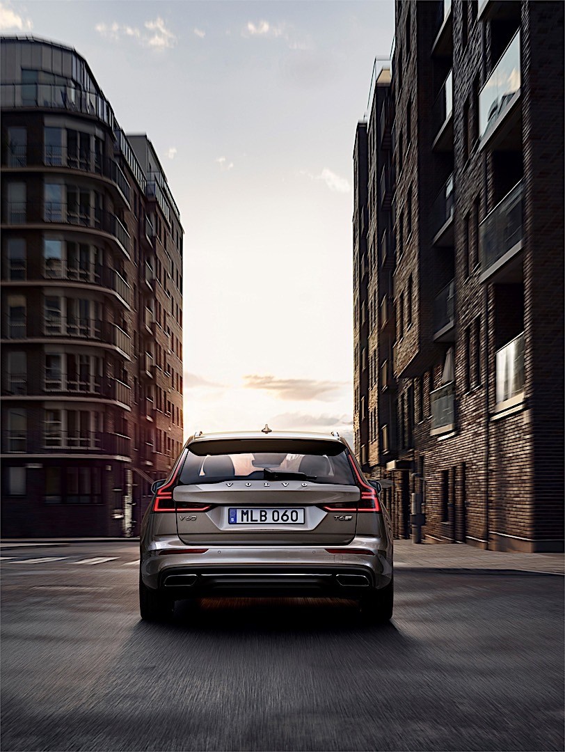 Volvo V60 photo 33