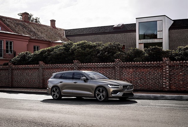 Volvo V60 photo 38
