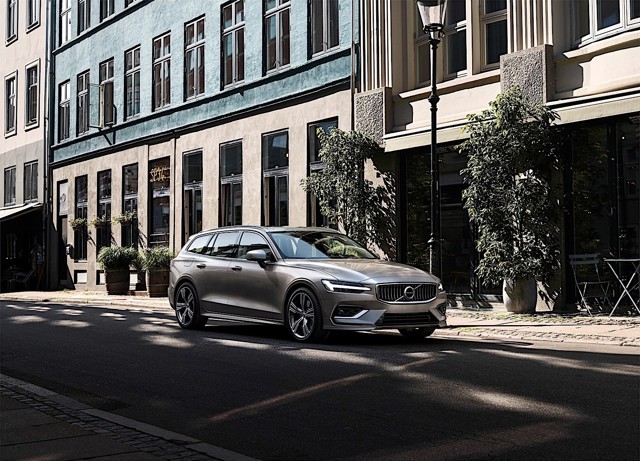 Volvo V60 photo 44