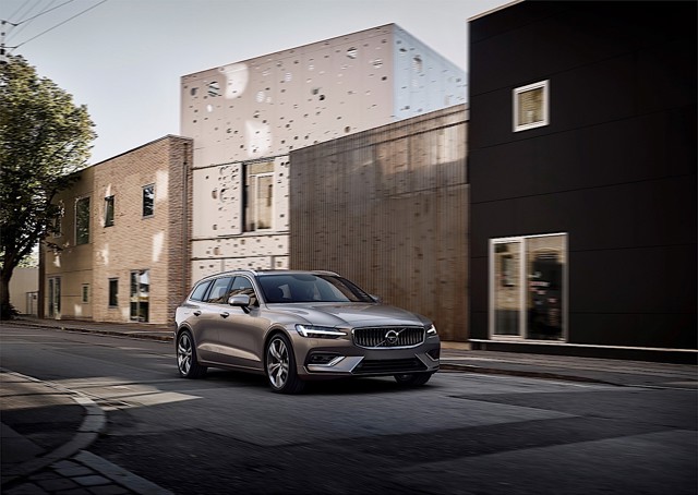 Volvo V60 photo 45