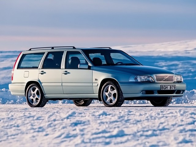 Volvo V70 photo 9