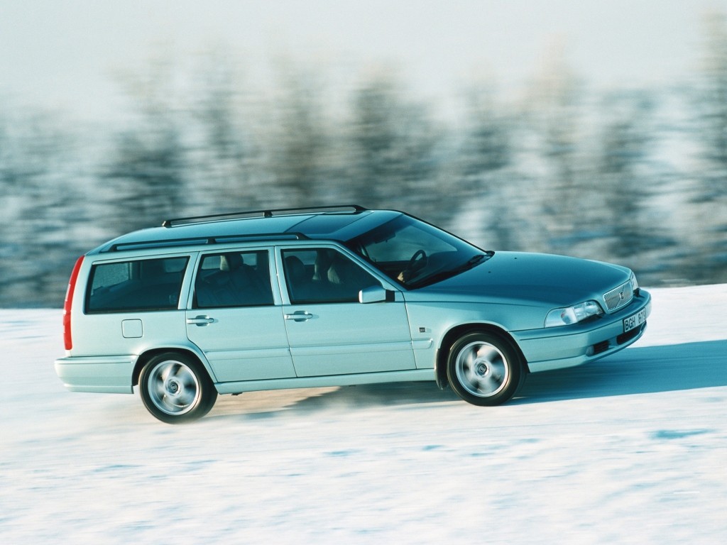 Volvo V70 photo 10
