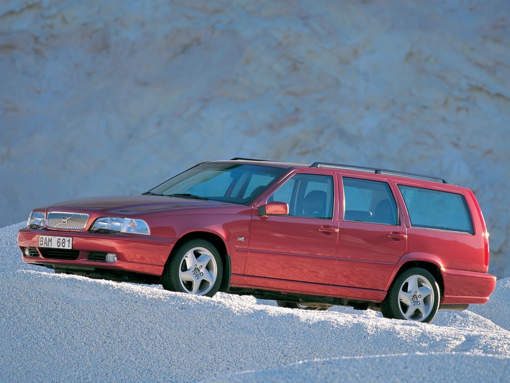 Volvo V70 photo 11