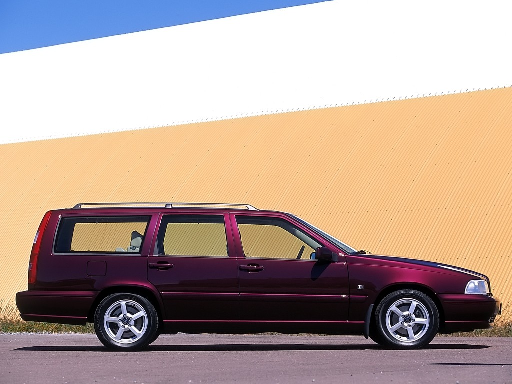 Volvo V70 photo 12