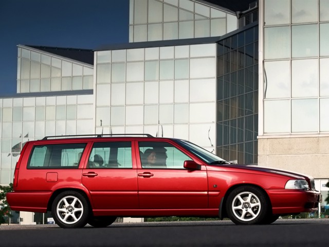 Volvo V70 photo 13
