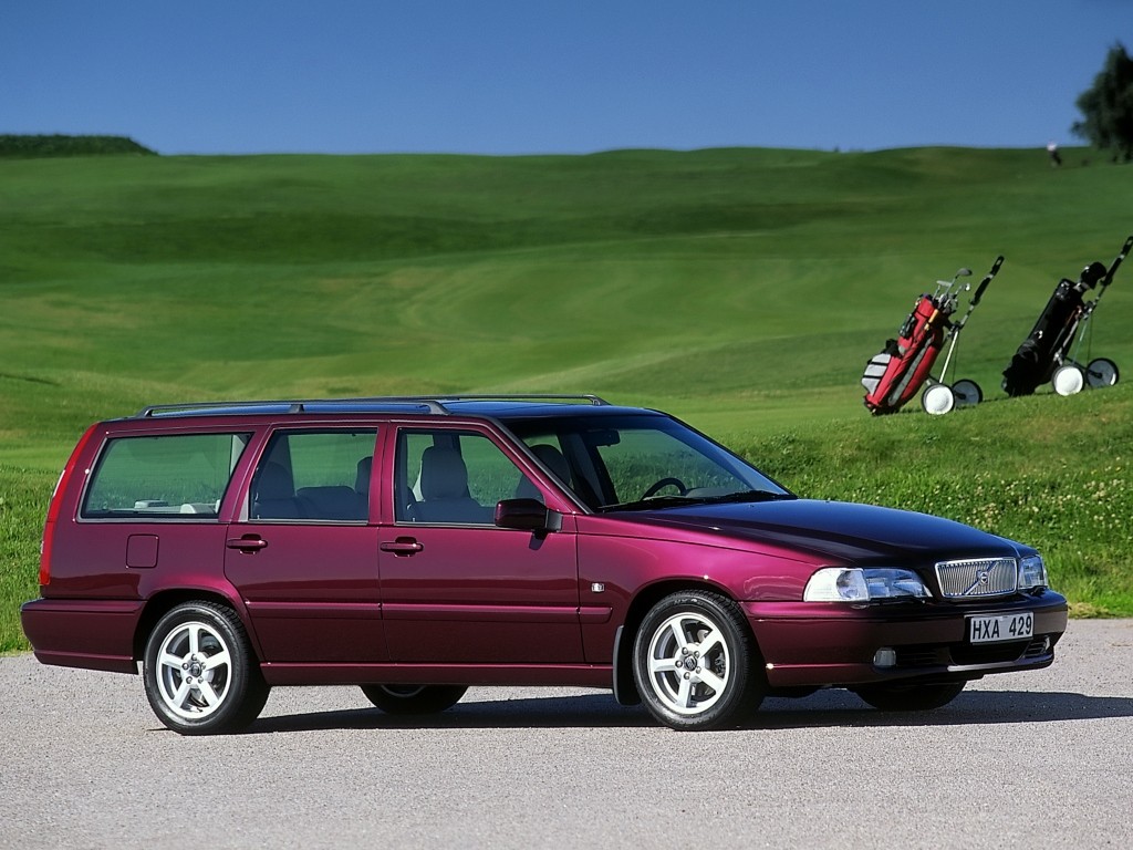 Volvo V70 photo 16