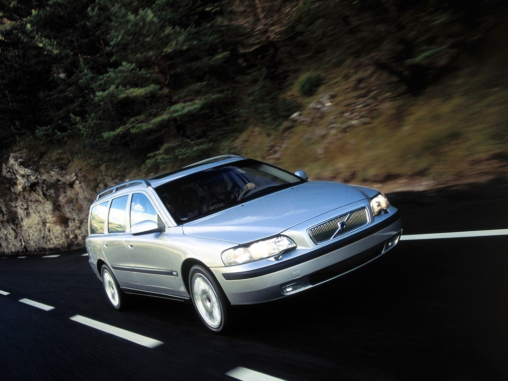 Volvo V70 photo 10