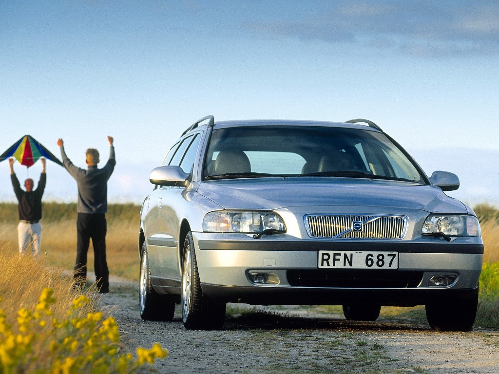 Volvo V70 photo 12