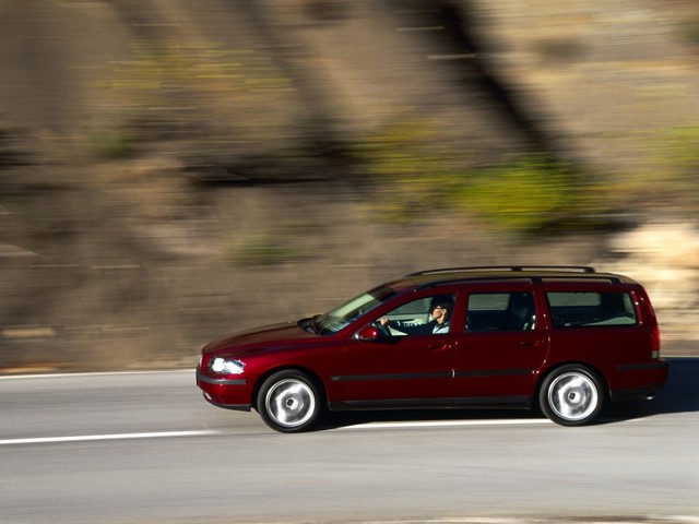 Volvo V70 photo 19