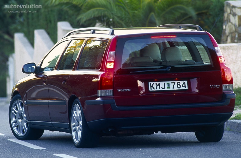 Volvo V70 photo 4