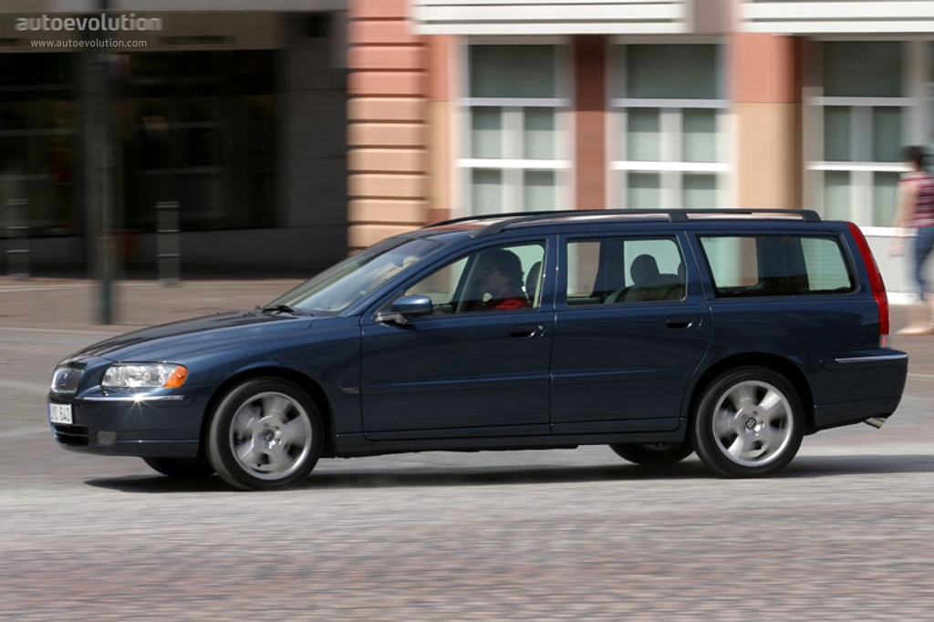 Volvo V70 photo 3