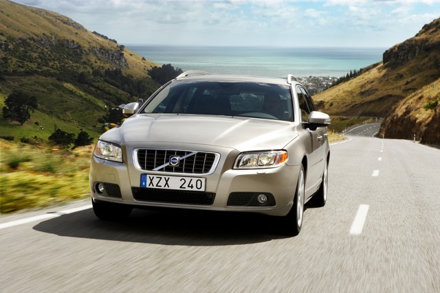 Volvo V70 photo 9