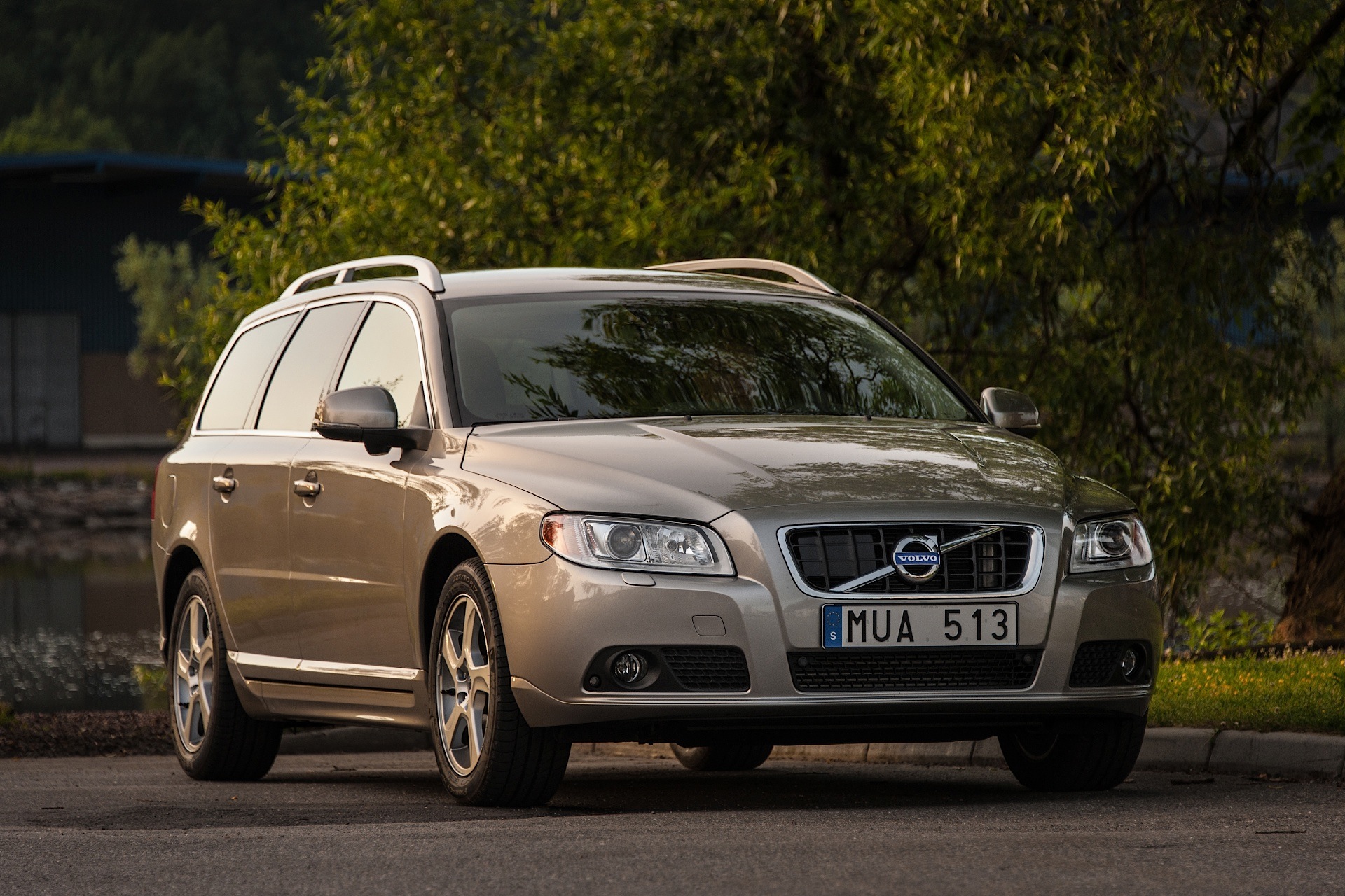 Volvo V70 photo 30