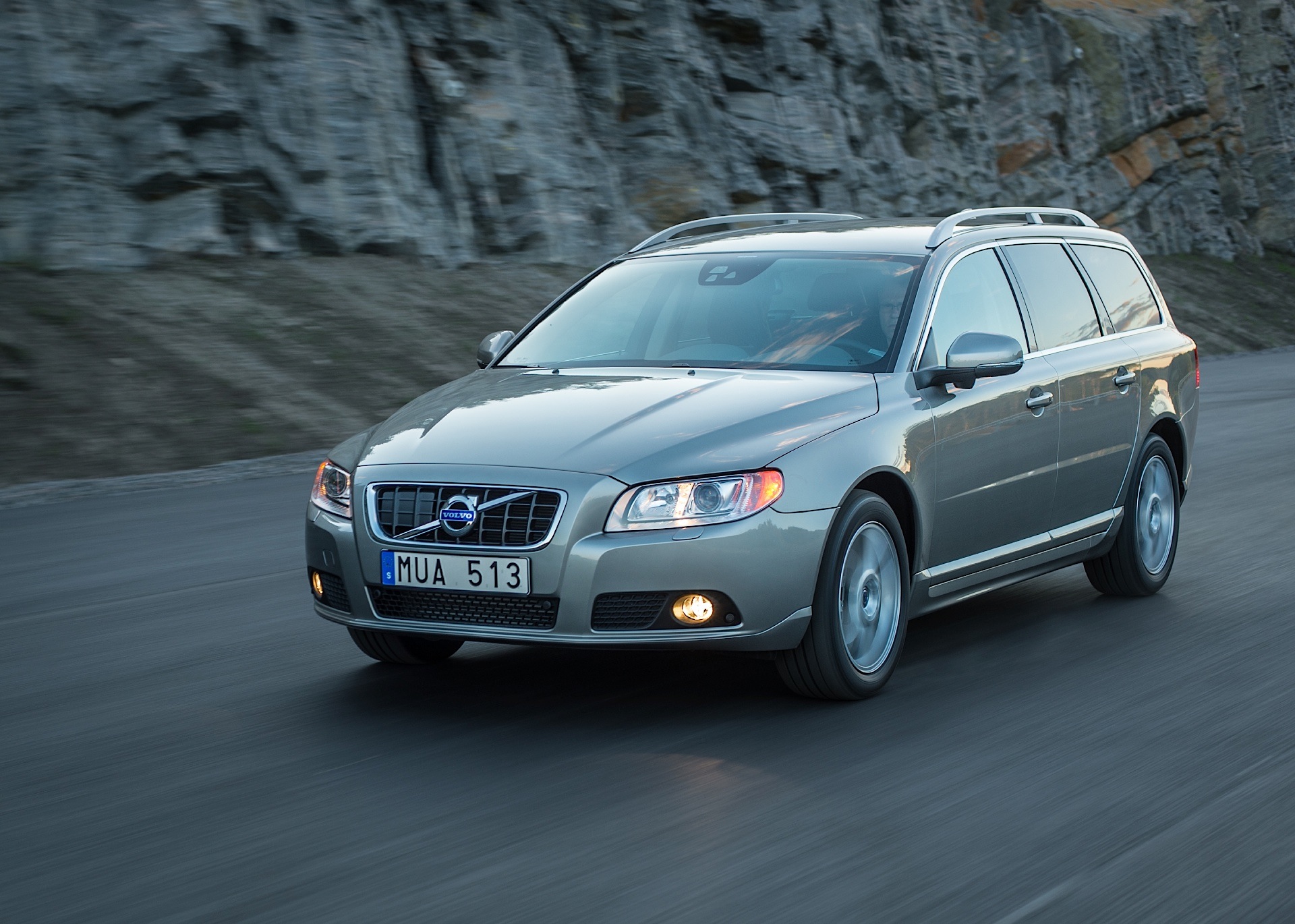 Volvo V70 photo 31