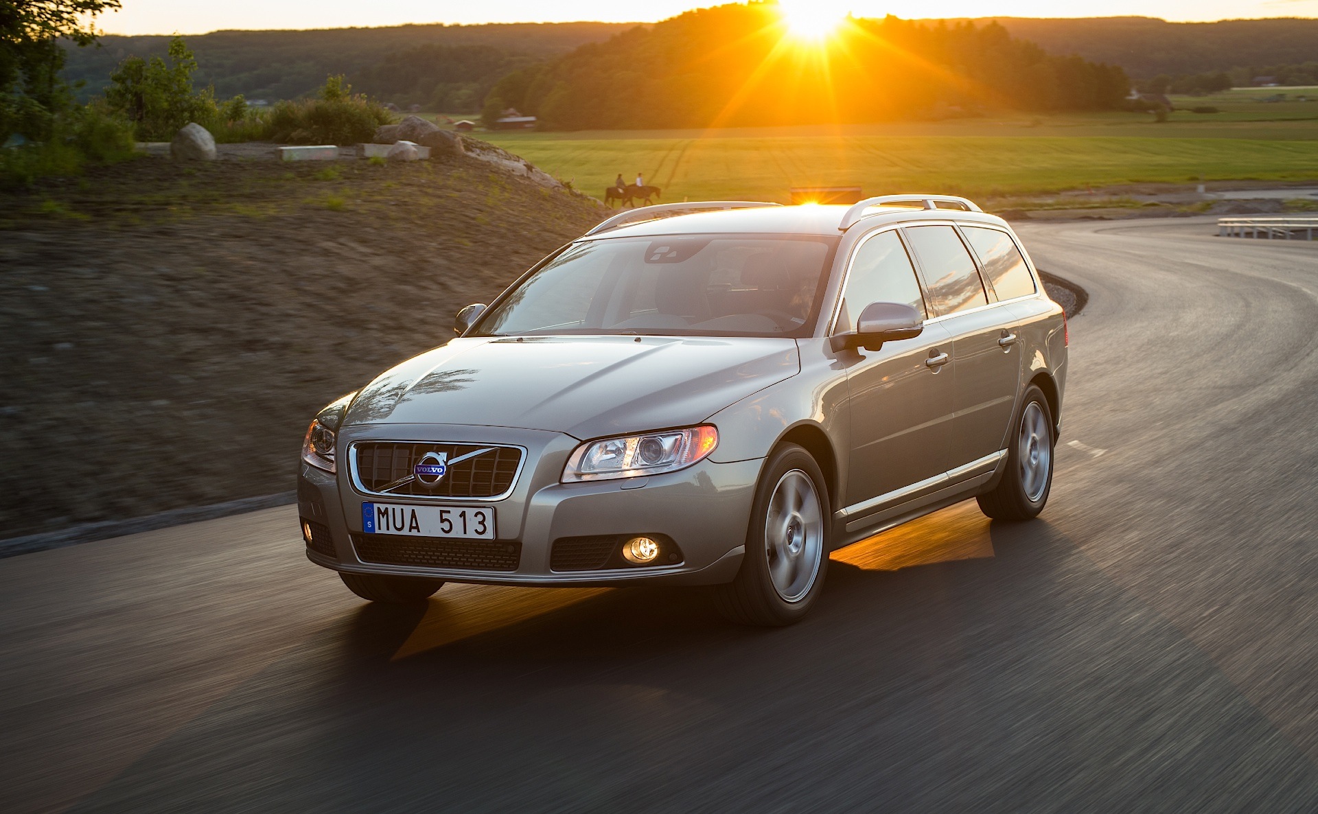 Volvo V70 photo 35