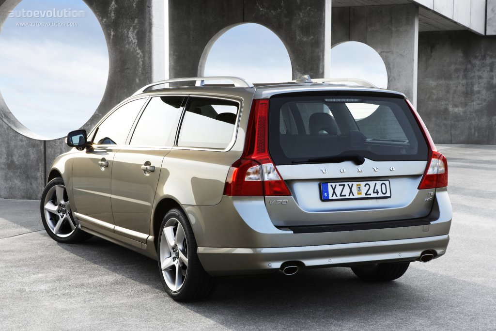 Volvo V70 photo 3