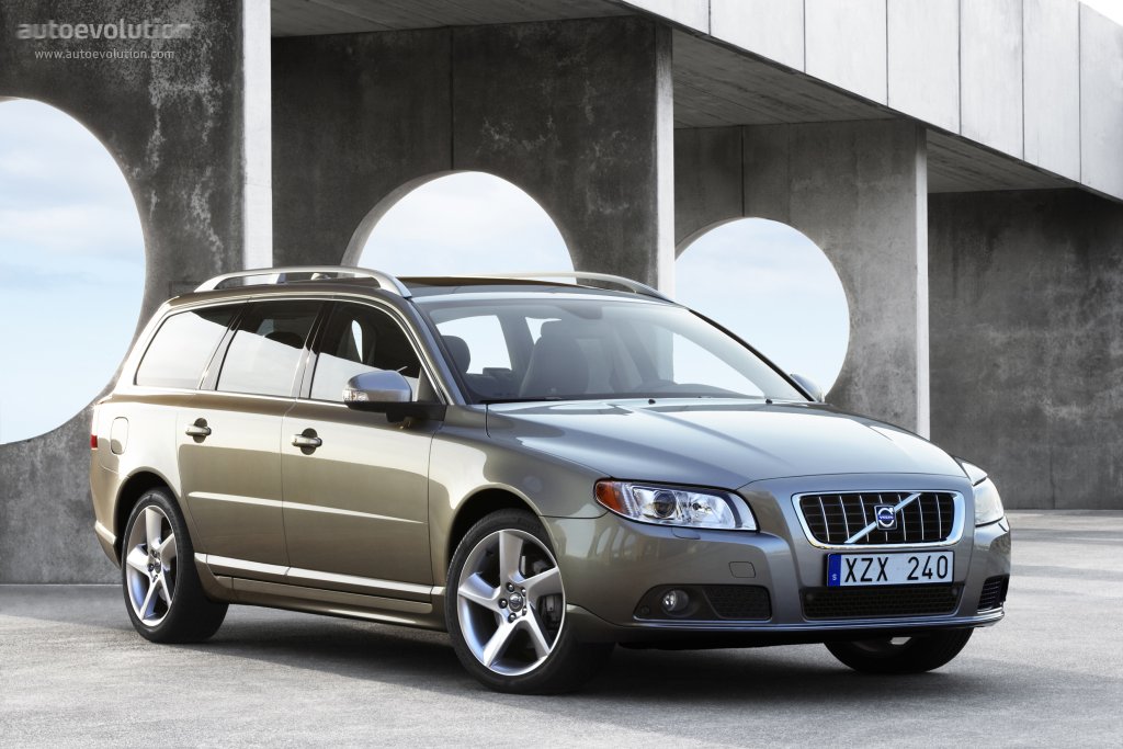 Volvo V70 photo 4