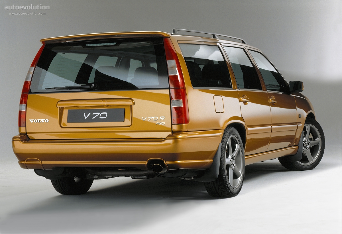 Volvo V70 photo 2