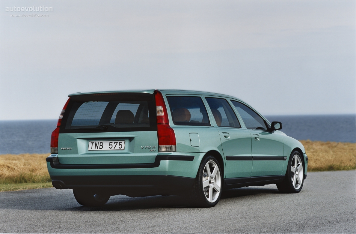 Volvo V70 photo 2