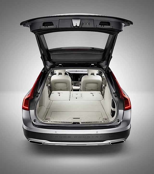 Volvo V90 Cross Country photo 83