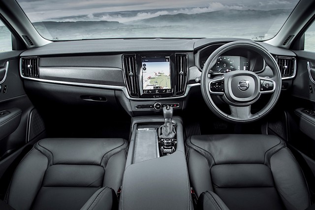 Volvo V90 Cross Country photo 76