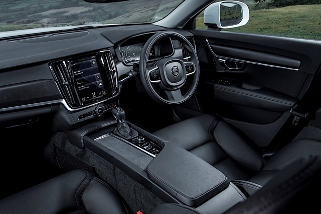 Volvo V90 Cross Country photo 77