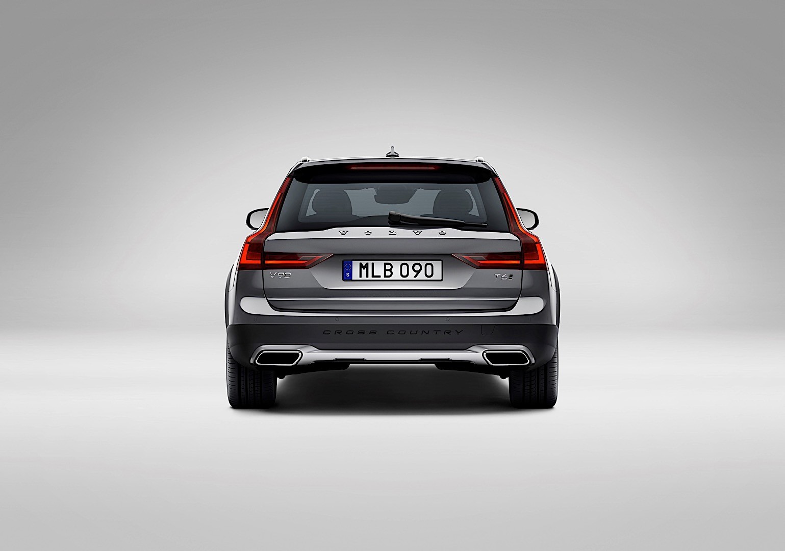 Volvo V90 Cross Country photo 44