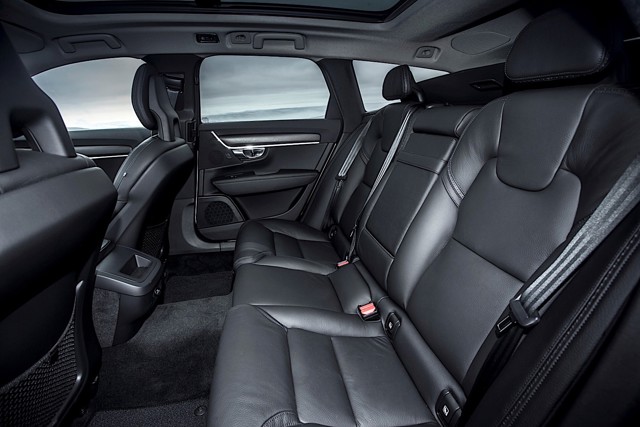 Volvo V90 Cross Country photo 78