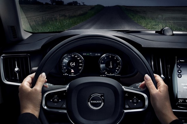 Volvo V90 Cross Country photo 96