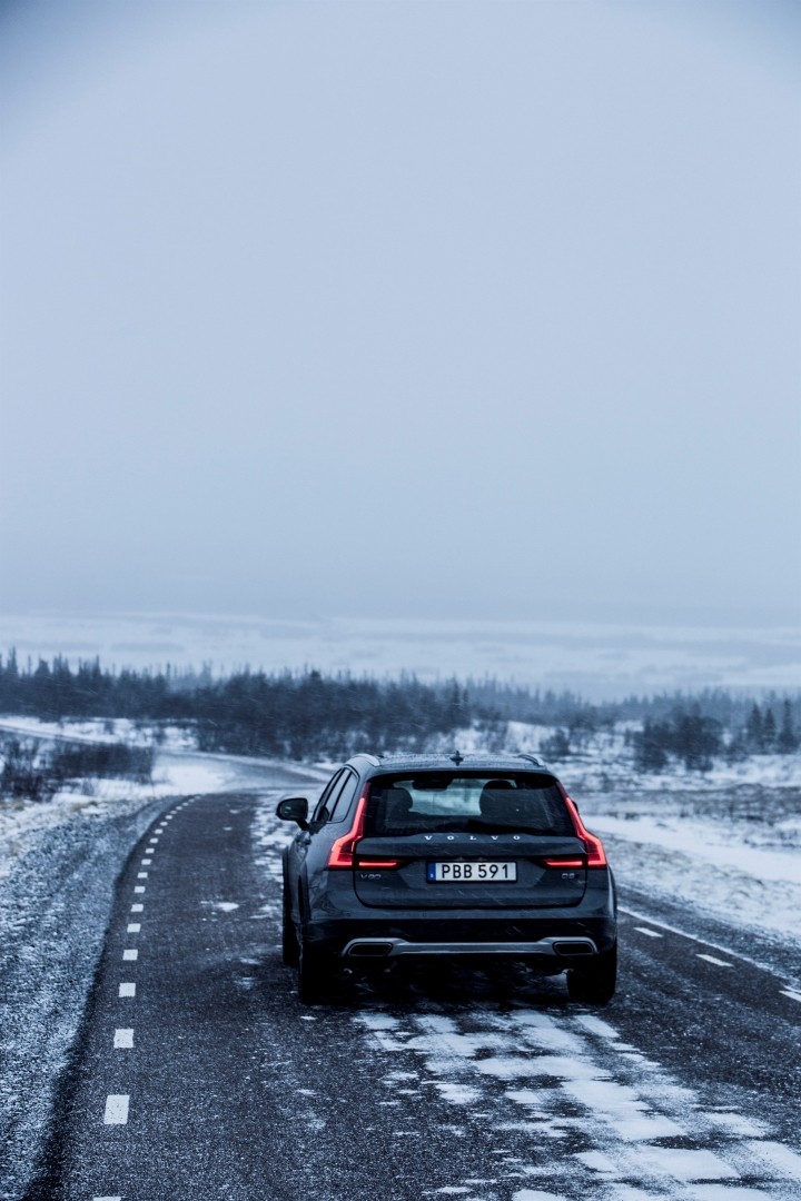 Volvo V90 Cross Country photo 78