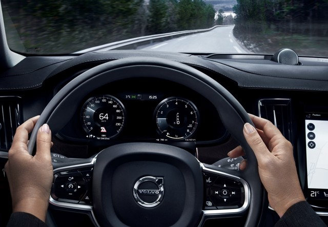 Volvo V90 Cross Country photo 98