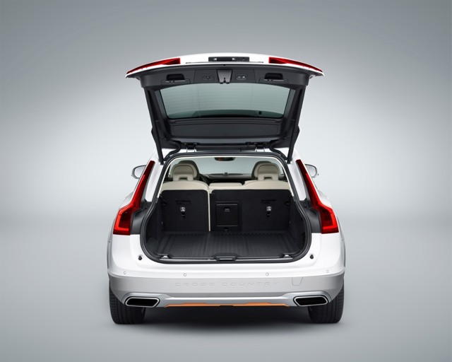 Volvo V90 Cross Country photo 118